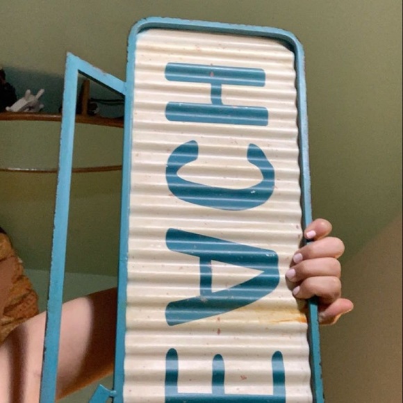 Sign - Picture 4 of 4